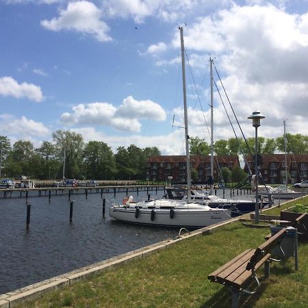 Blick Auf Yachthafen An Der Ostsee 웨케문데 외부 사진